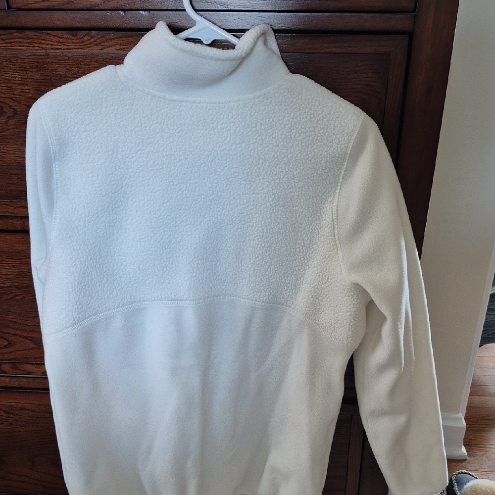 L.L. Bean Cream Fleece Half-Zip Pullover - Picture 6 of 6